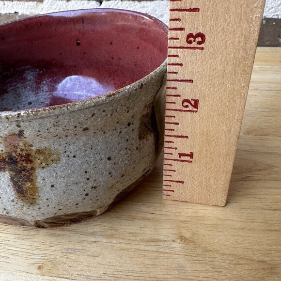 Empty Bowls‎ Art Pottery Bowl Red Beige Cross Motif Speckled 4.5" x 2.75" Signed - Picture 12 of 13
